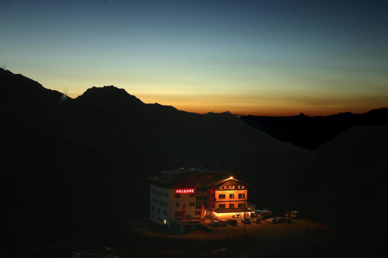 Hotel Folgore Passo Stelvio Buitenkant foto